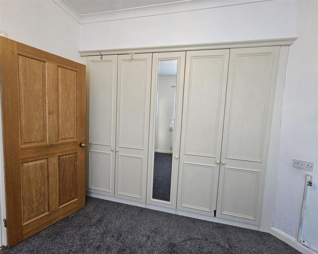 20230921 174054 bedroom.jpg
