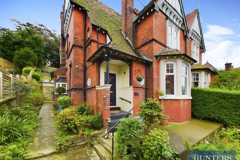 5 bedroom semi-detached house for sale - Grosvenor Road, Scarborough