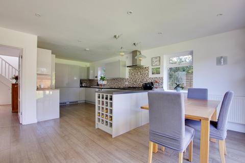 22 Chestnut Road, Brockenhurst, SO42 7RF