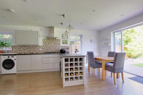 22 Chestnut Road, Brockenhurst, SO42 7RF