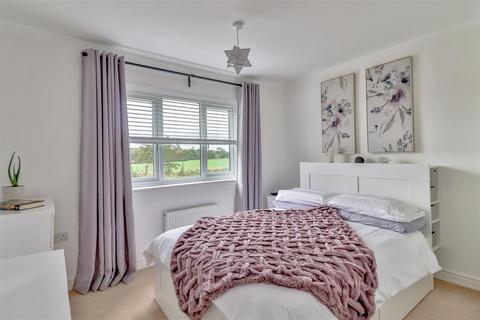 1 Betts Close, Hadleigh, Ipswich, IP7 6DW