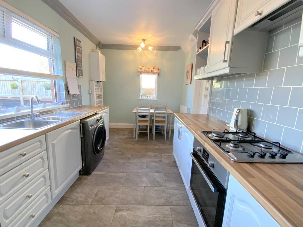 Elliston Street, Cleethorpes 3 bed end of terrace house £140,000