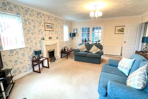 4 bedroom detached house for sale, Marl Gardens, Deganwy