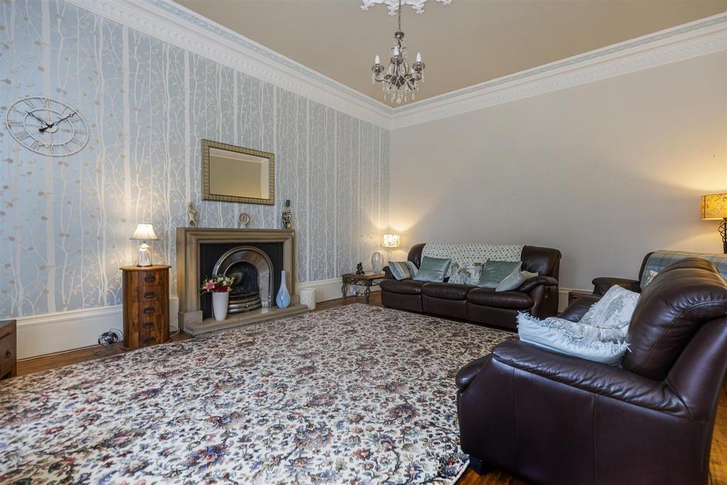 Murray Road, Edgerton 4 bed detached house for sale £525,000