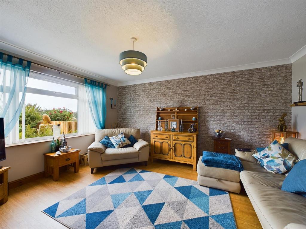 Lynewood Close, Cromer 3 bed terraced house for sale £250,000