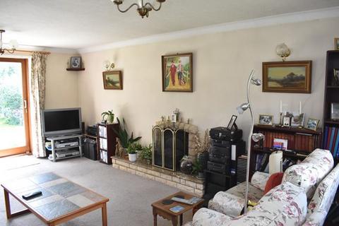 undefined, Ashfield-Cum-Thorpe