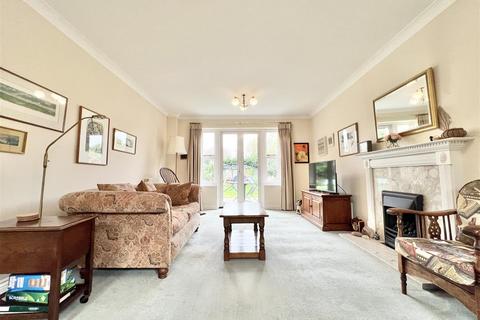 2 Bildeston Gardens, Ipswich, IP4 2UA