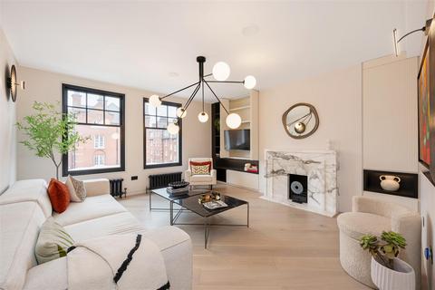 3 bedroom apartment for sale, Beaufort Street, Chelsea SW3.