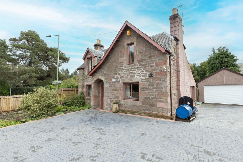 Golf Course Road, Blairgowrie 4 bed house for sale £377,950
