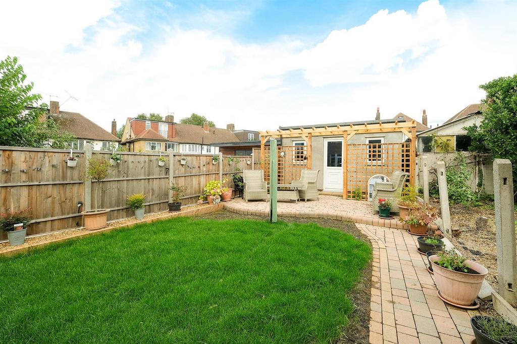 72 Leadale Avenue-25 resized.jpg