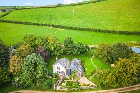 4 bedroom detached house for sale - Trehunist, Liskeard