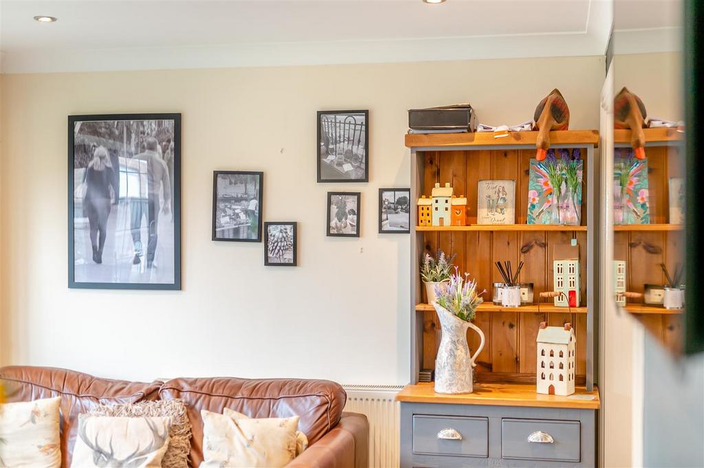 8569882-interior41.jpg