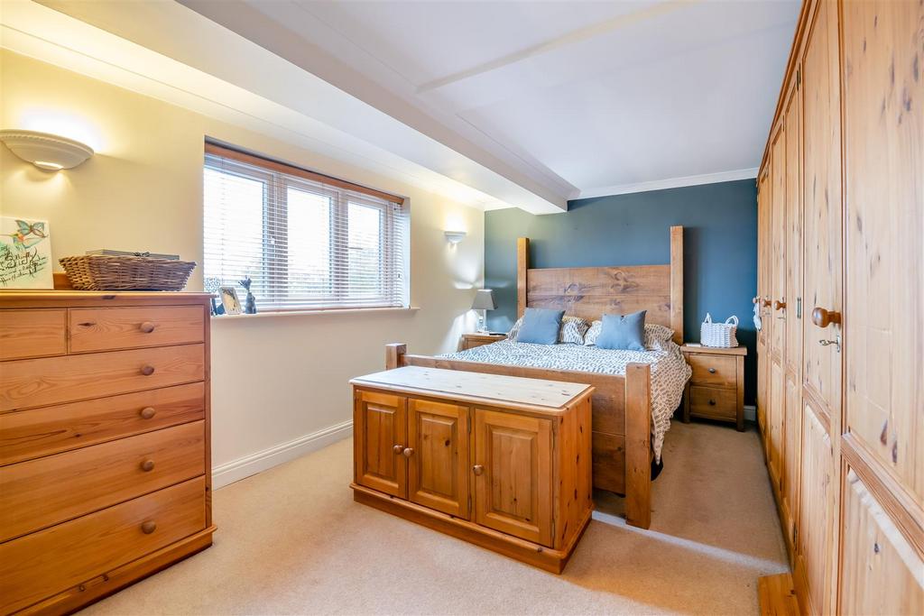 8569882-interior27.jpg