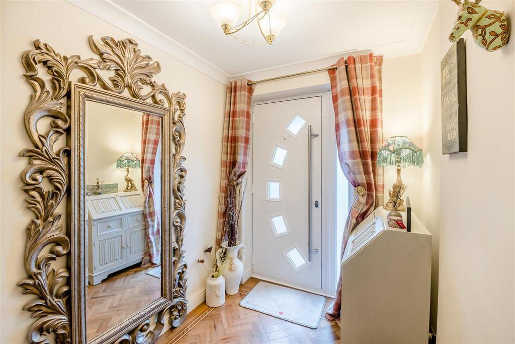 8569882-interior19.jpg