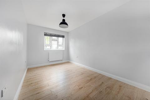 2 bedroom flat for sale - Hamilton Road, London