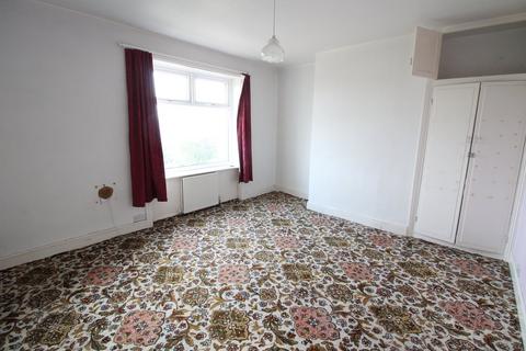 134 Cross View, Oakworth, Keighley, BD22 7EW