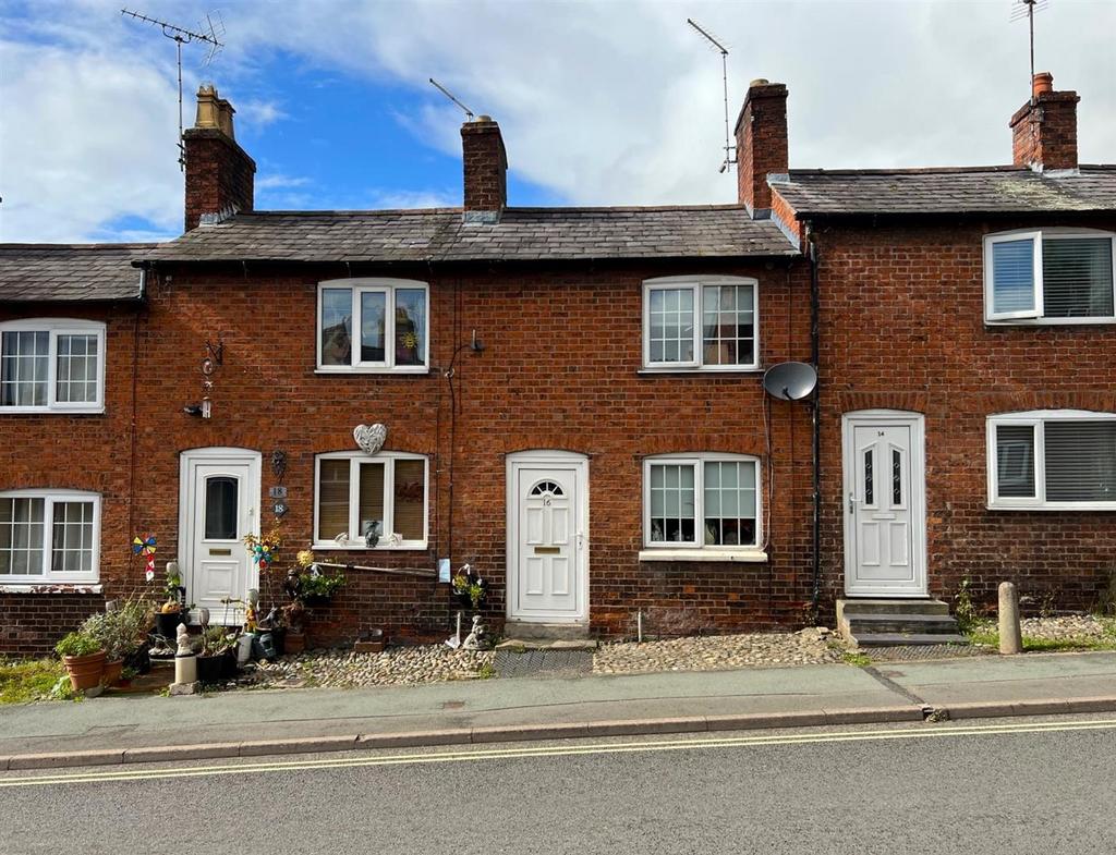 Victoria Street, Ellesmere. 2 bed terraced house £125,000