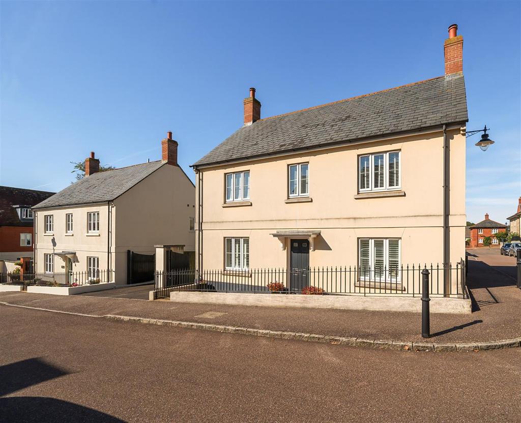 De Legh Grove, West Allington, Bridport 3 bed detached house £570,000