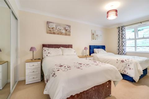 2 bedroom bungalow for sale - Kenwith Castle Gardens, Abbotsham, Bideford, Devon, EX39