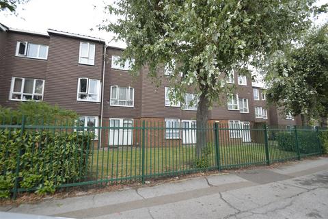 1 bedroom apartment for sale, Aidan Close, Dagenham