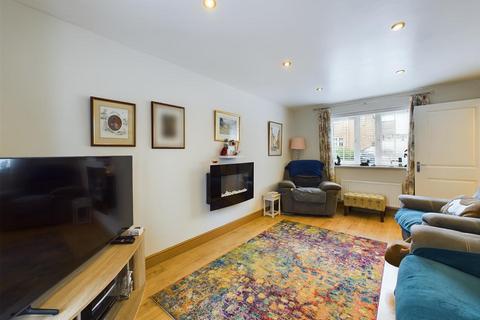 52 Bryn Uchaf, Bryn, Llanelli, SA14 9UQ