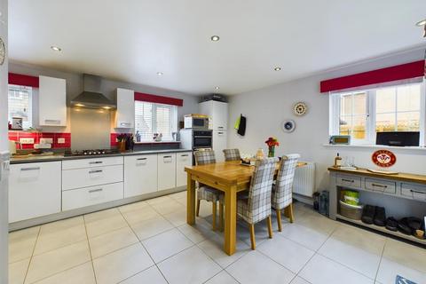 52 Bryn Uchaf, Bryn, Llanelli, SA14 9UQ