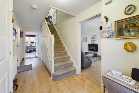 52 Bryn Uchaf, Bryn, Llanelli, SA14 9UQ