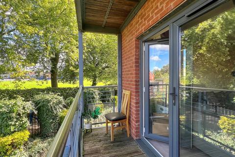 2 bedroom apartment for sale - Blackberry Avenue, Lichfield
