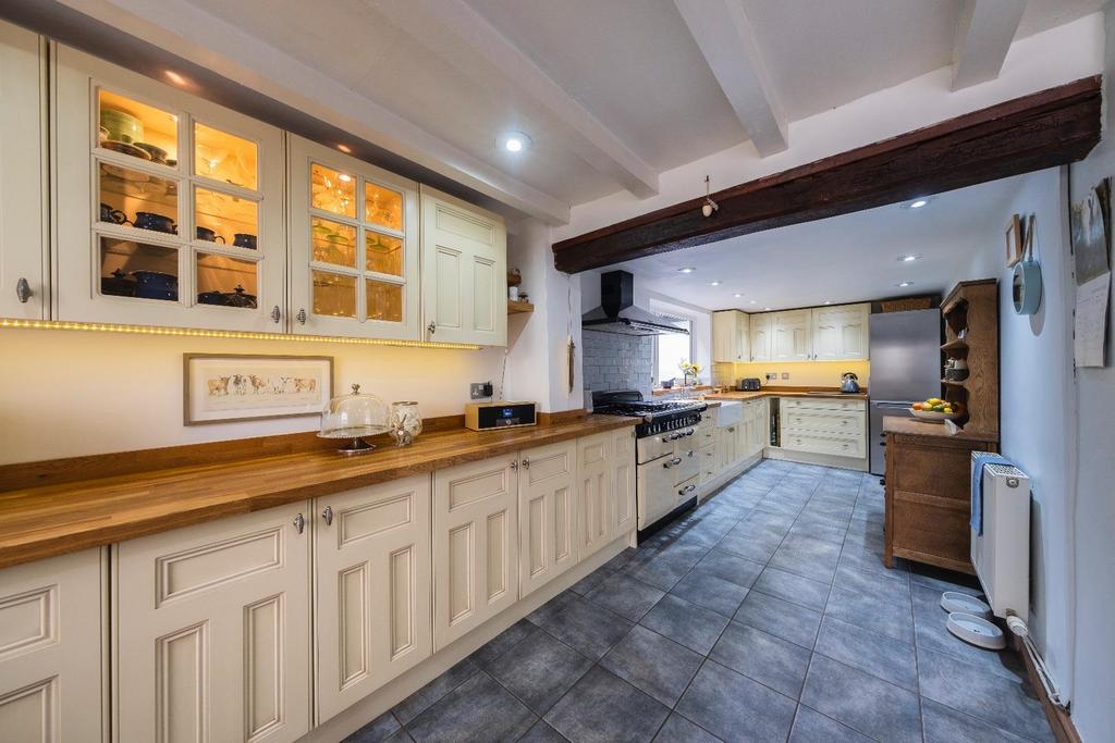 Luddington Hill, Utkinton 3 bed semidetached house for sale £585,000
