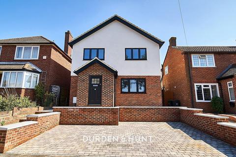 4 bedroom detached house for sale - Charles Street, Epping, CM16