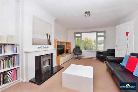 3 bedroom semi-detached house for sale, Aylesbury Avenue, Eastbourne