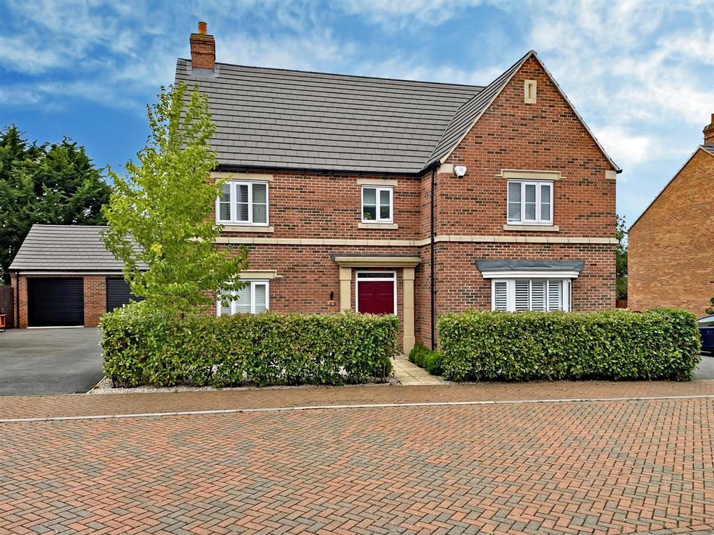 Groves Crescent, Stamford 5 bed detached house for sale £795,000