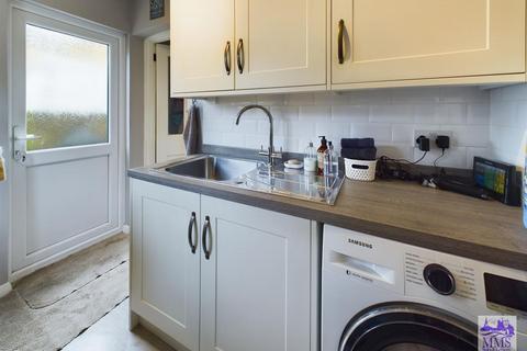 27 Grove Road, Rochester, ME2 4BX