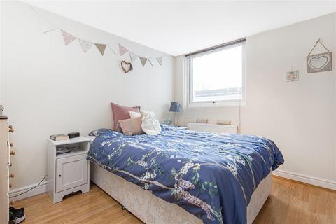 1 bedroom apartment to rent, Sumatra Road, West Hampstead NW6