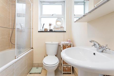 1 bedroom apartment to rent, Sumatra Road, West Hampstead NW6