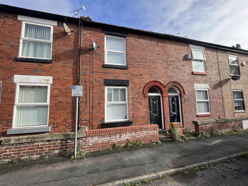 Roebuck Lane, Sale 2 bed terraced house for sale £320,000