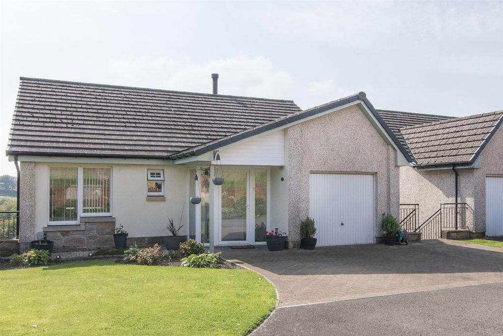 28 Swinburne Drive, Sauchie FK10 3EQ 4 bed detached house for sale £