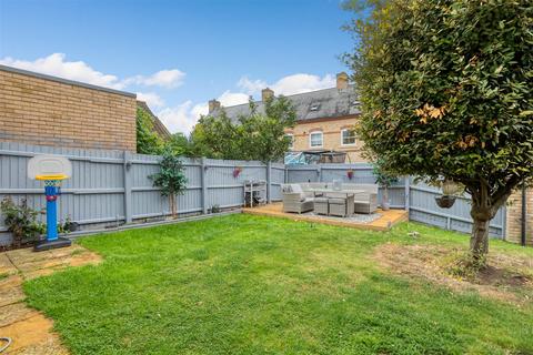 153 Bronte Avenue, Fairfield, Hitchin, SG5 4FT