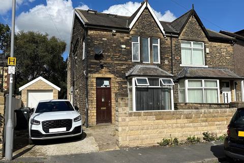 4 bedroom semi-detached house for sale, Silverhill Drive, Bradford