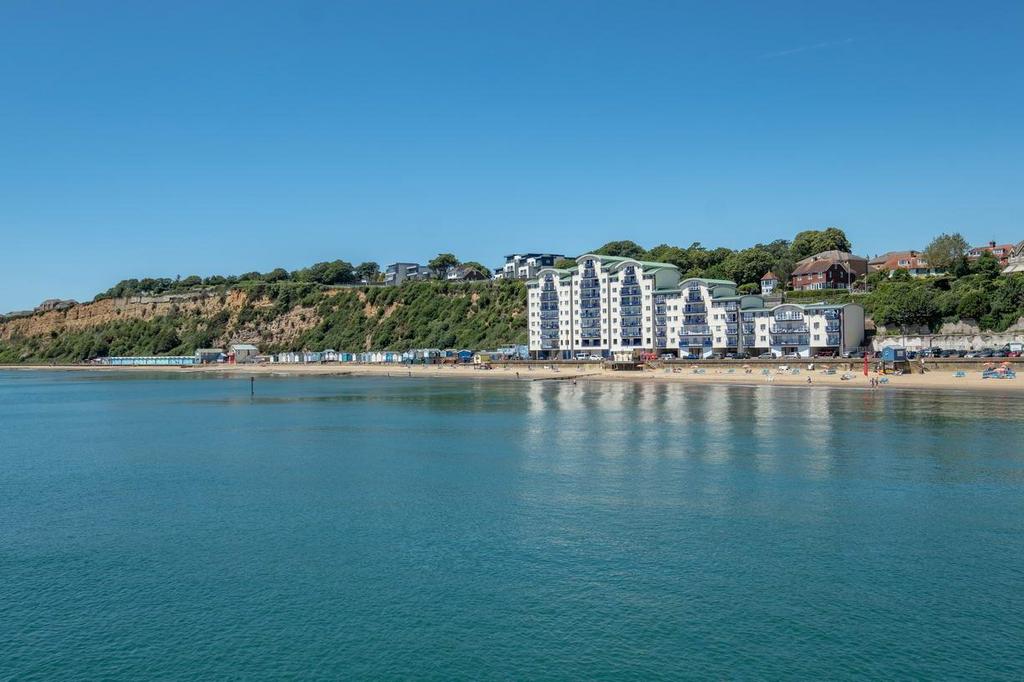 Sandown, Isle of Wight 3 bed apartment for sale £375,000