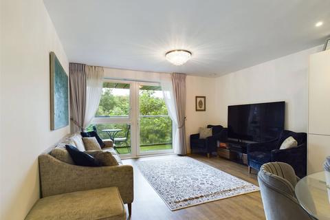 3 bedroom flat for sale - Nyland Court, Naomi Street, London, SE8