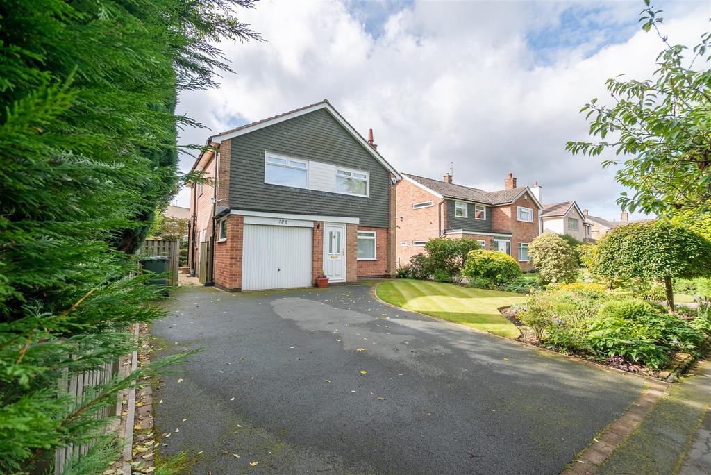 Wigton Lane, Leeds 4 bed detached house for sale £675,000