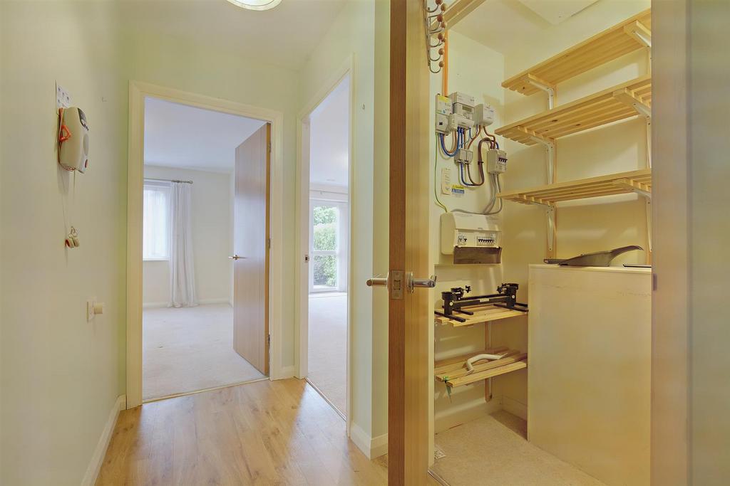 8562505-interior05-800.JPG