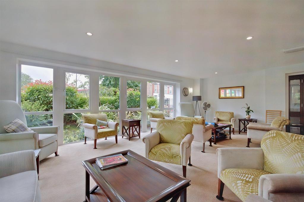 8562505-interior18-800.JPG