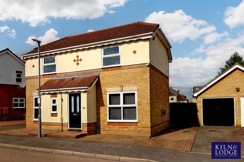 4 bedroom detached house for sale, Fortinbras Way, Chelmsford