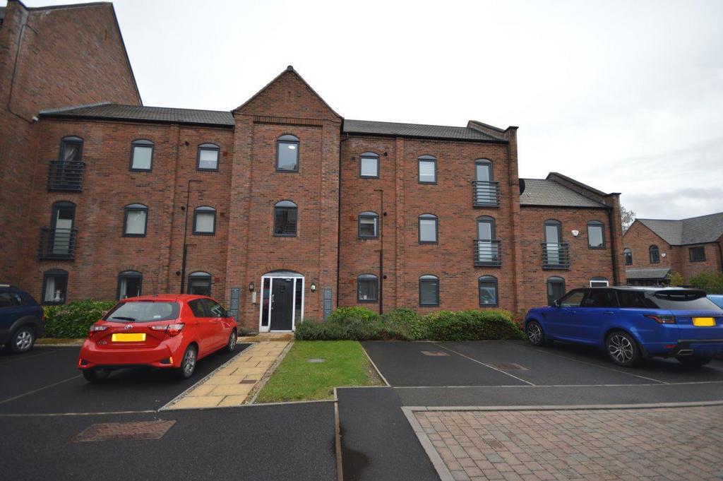Argyle Close, Wordsley 2 bed flat £795 pcm (£183 pw)