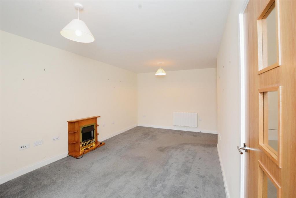 Rosebud Court, Westfield Road... 1 bed apartment for sale £160,000