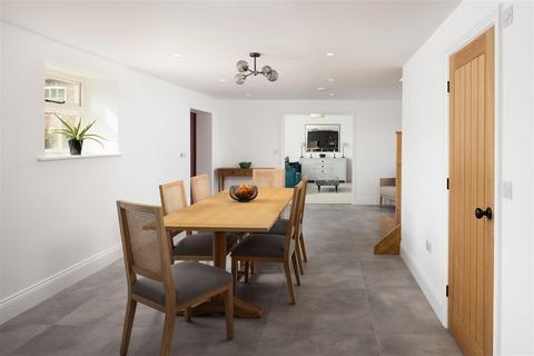 3 bedroom barn conversion for sale - Park Road, Leeds LS15