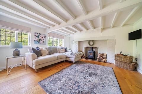 Kingshott Ropes Lane, Fernhurst, Haslemere, GU27 3JD