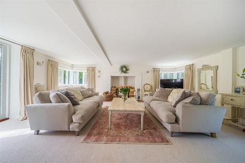 Kingshott Ropes Lane, Fernhurst, Haslemere, GU27 3JD